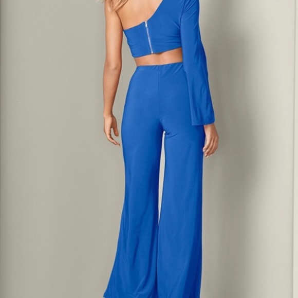 SEXY VENUS BLUE ONE SHOULDER SIDE CUT OUT JUMPSUIT ~ One Shoulder Flowy Romper - Picture 3 of 16